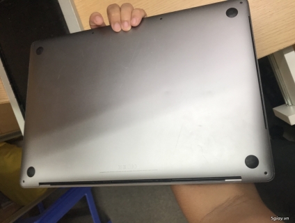 Macbook pro 2016 I7 sách tay usa cần bán>>