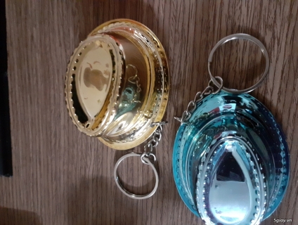 Quẹt móc khóa hình nón cao bồi end  22h59p 13/10/2019