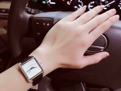 Đồng hồ Micheal Kors nữ dây da xin MK 2583, xách tay mỹ.