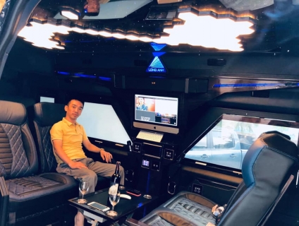 Solati iRICH Limousine chuẩn thế giới do Việt Nam sản xuất