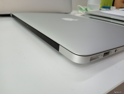 Macbook Air 13'' 2017 MQD32 đẹp Like New 1.8/8G/128GB - 16,7 Triệu