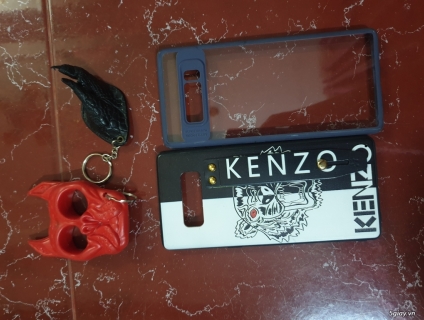 Móc khóa móng cá sấu thật, ốp note 8, tay đấm móc khóa End 23h00 ngày 25/10/2019