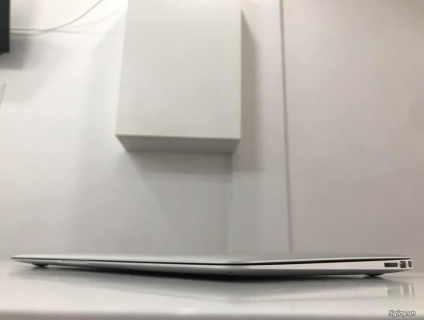 Cần bán Macbook Air 13" 2017 (MQD32) i5 - R8 - 1.8GHz - 128GB - 99%