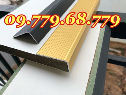 NẸP ĐỒNG CHỐNG TRƠN, NẸP TRANG TRÍ CẦU THANG, NẸP CHỐNG TRƯỢT