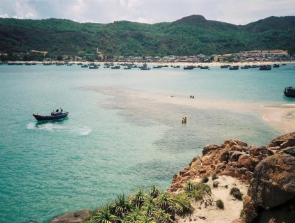 Còn gì tuyệt vời hơn du lịch Quy Nhơn tháng 10?