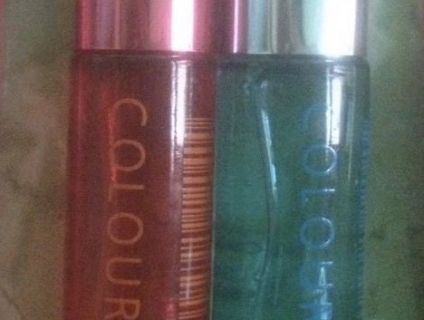 Mình cần tìm lọ màu đỏ như trong hình