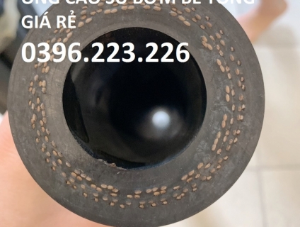 Vòi phun cho máy bơm vữa trát tường ,độ dài 90cm,93cm ống 40mm x72mm hàng có sẵn tại kho