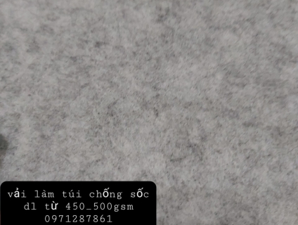 Sản xuất vải nỉ, vải xăm kim làm túi chống sốc laptop