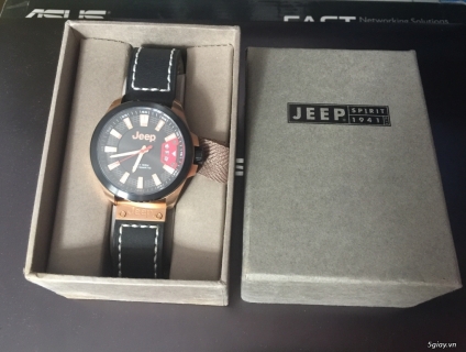 Đồng hồ jeep xách tay mới 100%