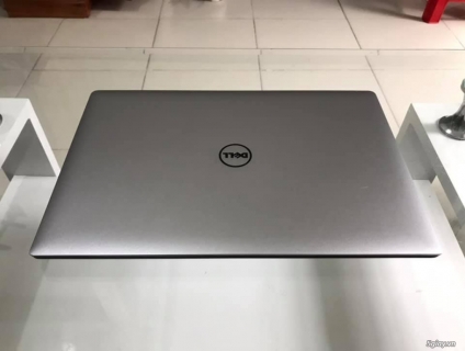 Dell XPS 15 9560 I7 7700HQ/16GB/512GB/VGA GTX1050/4K TOUCH