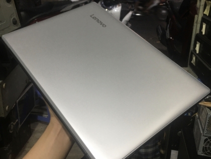 Lenovo ideapad 310 15” i7-7500U 2.7GHz/8GB/240GB/VGA Gefore 920MX 2GB