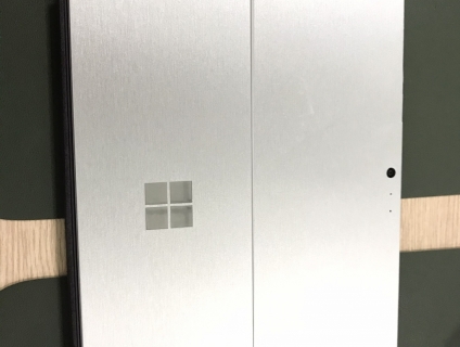 Microsoft Surface pro 6 i5/8/128 like new 98%