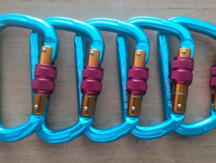 Móc chữ D đu dây leo núi liên kết thiết bị