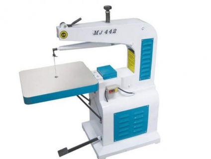 Máy Cưa Lọng Chỉ MJ442
