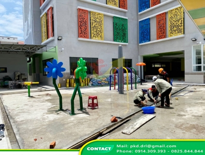 Những lý do nên lắp đặt sân chơi nước cho trường học