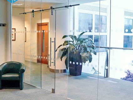 Cửa kính ngăn cháy là gì? Báo giá cửa kính ngăn cháy mới nhất