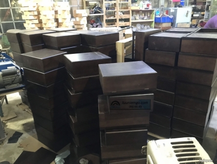 Địa chỉ xưởng sản xuất đồng hồ gỗ để bàn tại hcm