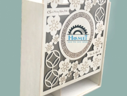 Hộp gỗ đựng quà tết khắc hình hoa mai độc đáo