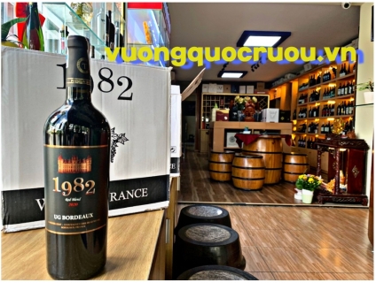 Rượu vang Pháp 1982 - Chai rượu vang bán chạy HCM