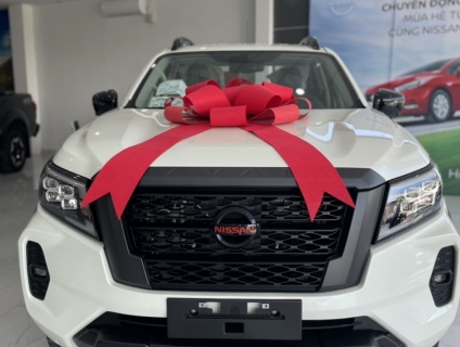 Nissan Navara Pro4x 2022 ưu đãi cực khủng