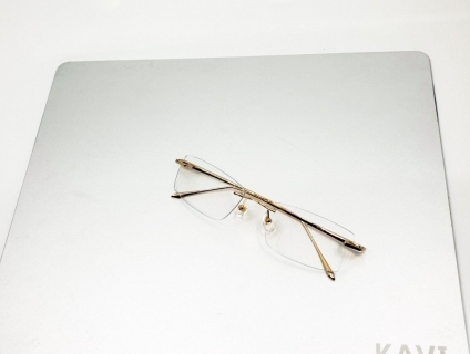 KÍNH GỌNG KHOAN LÀ GÌ ? ƯU ĐIỂM NỔI BẬT CỦA KÍNH GỌNG KHOAN KHÔNG VIỀN