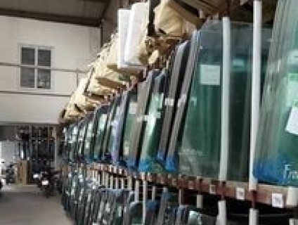 Bán kính- ráp kính xe hơi các loại - lắp đặt tận nơi 079 909 92 47