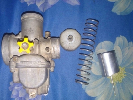 Bình xăng bông mai đây