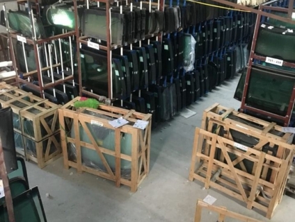 Ráp Kính theo xe + Đặt vào là dính 100%  07.chín chín.0.99 hai bốn bảy