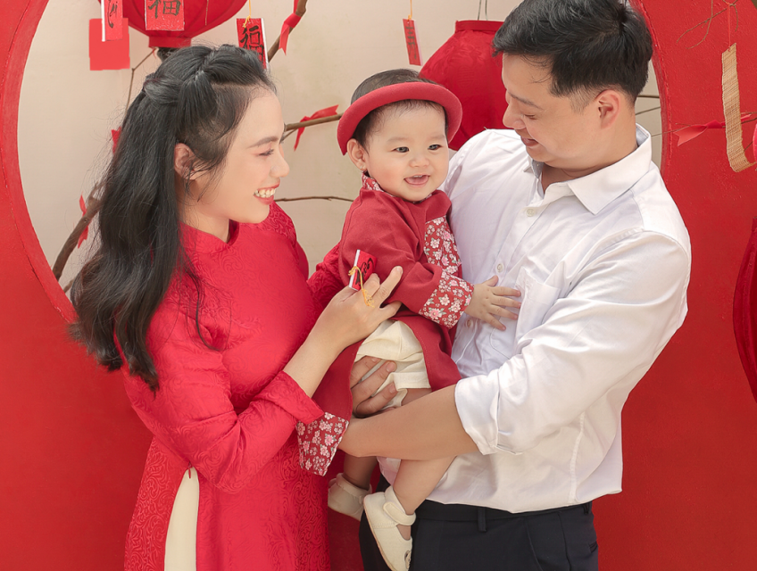 Chụp ảnh gia đình ngày Tết – Nét đẹp văn hóa truyền thống của người Vi