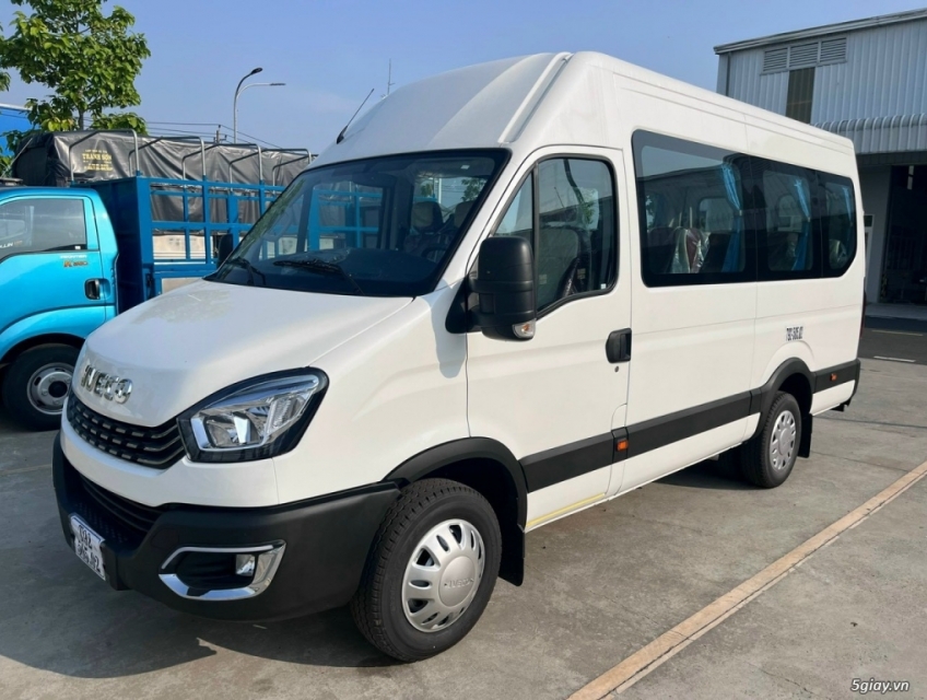 Xe bus Iveco daily 16 chỗ