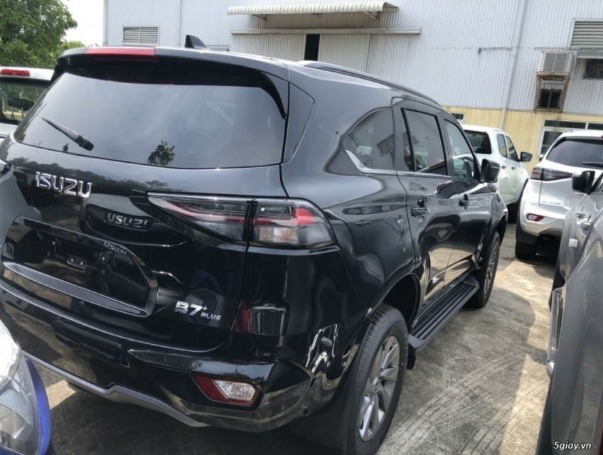 ISUZU MUX B7 PLUS 1.9AT - 2023 -GIAO NGAY!