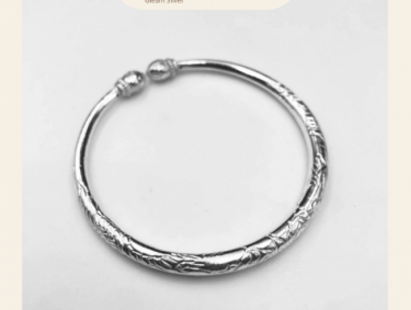 những mẫu lắc chân đẹp