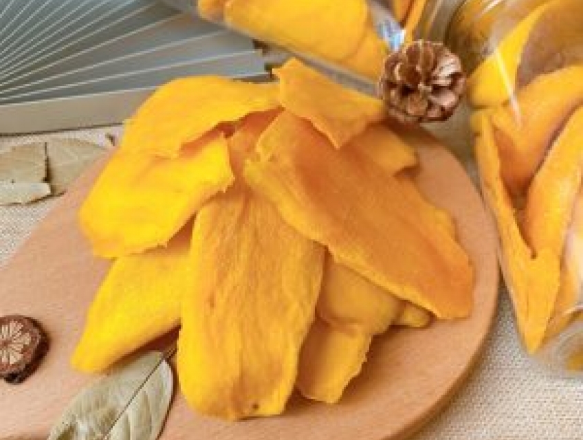 Xoài sấy dẻo đặc biệt tại cửa hàng Chàng Xíu