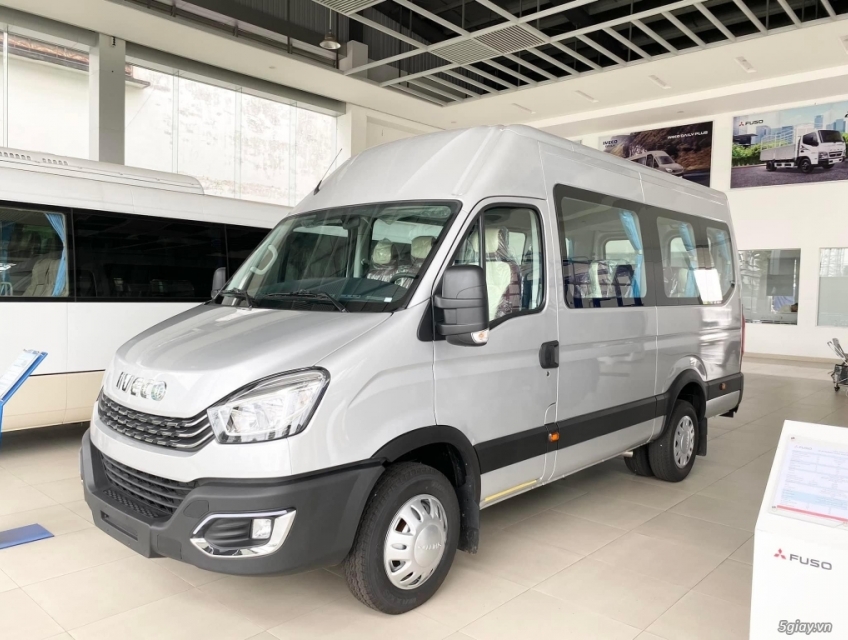 IVECO DAILY 16 CHỖ