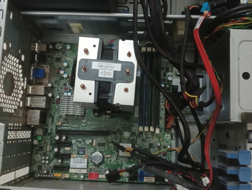 Bán thùng máy AMD X6 1090T