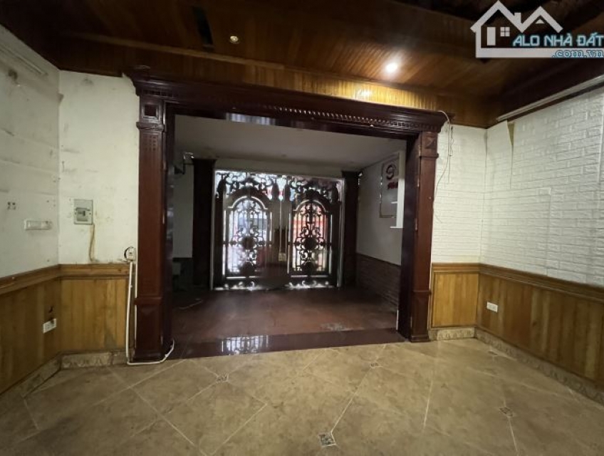 Cho thuê nhà 5 tầng,có thể thuê TÁCH LẺ tầng 1,nhà A40-TT9 Nguyễn