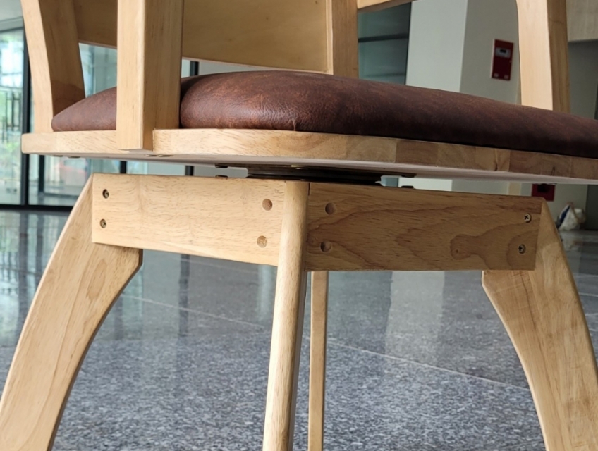 Ghế gỗ xoay cà phê