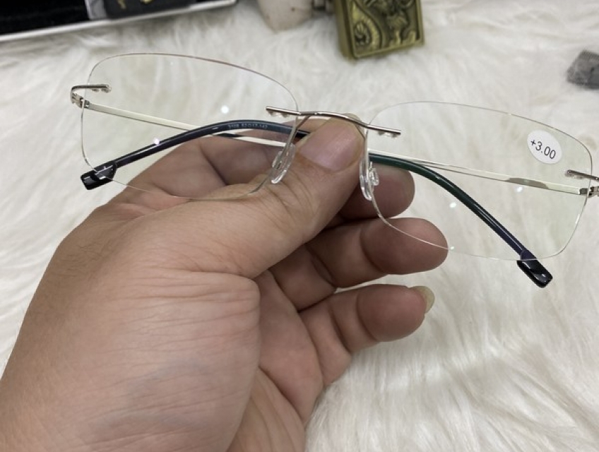Shop phụ kiện chuyên kính lão Nhật bãi cực xịn giá rẻ chỉ từ 250k