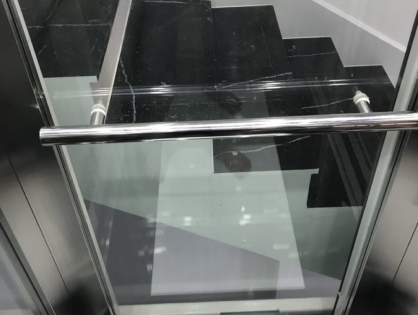 Các sự cố thường gặp khi sử dụng thang máy gia đình