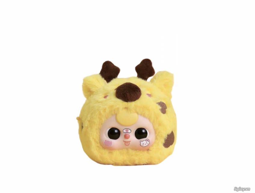 Baby Three Giraffe Với Ngoại Hình Độc Đáo Và Dễ Thương