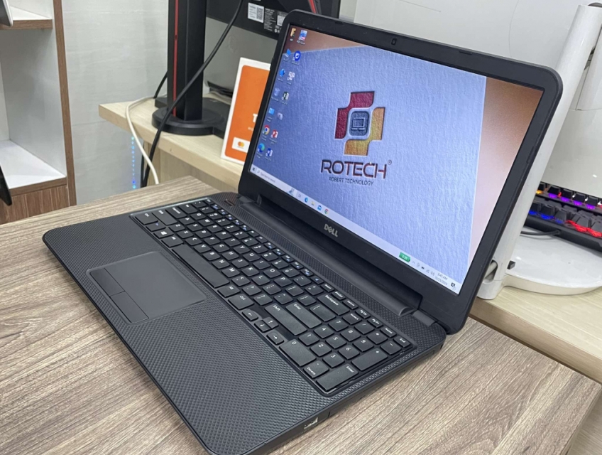 Dell 5537 i3-4010U 4GB SSD 128GB 15.6HD Pin 3-4H