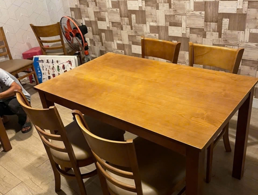 Cửa hàng nội thất đã qua sử dụng ADAM