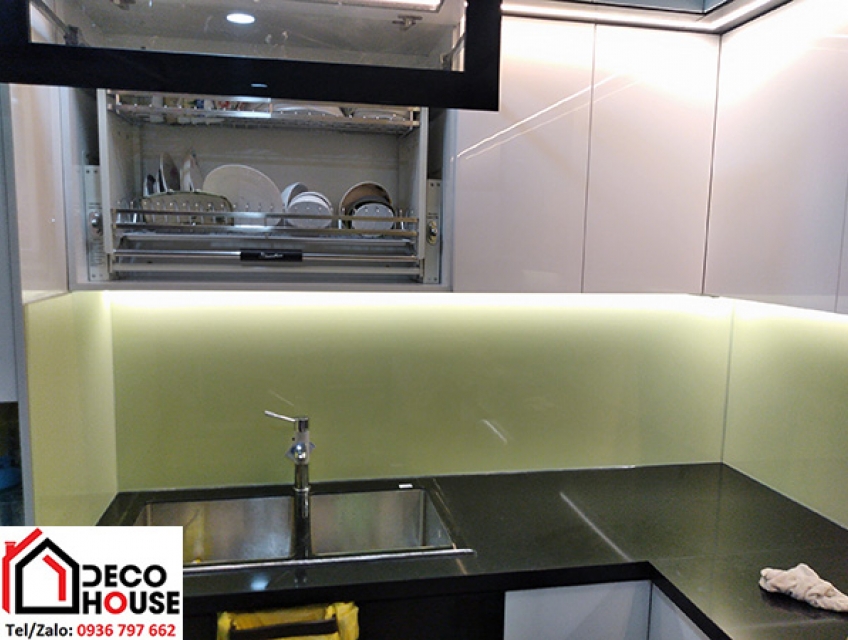 Xu hướng màu kính bếp phong thủy được ưa chuộng hiện nay