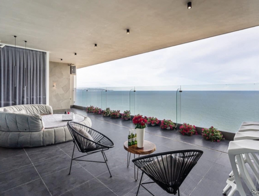 Khám phá căn hộ view biển