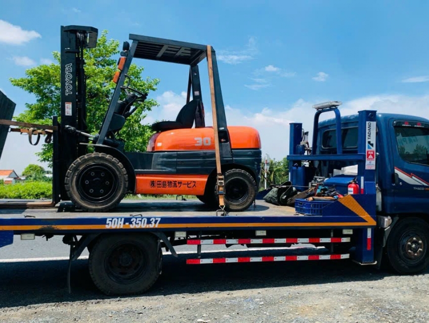 Cho thuê xe cẩu vận chuyển máy móc, thiết bị | Uy tín - Chất lượng