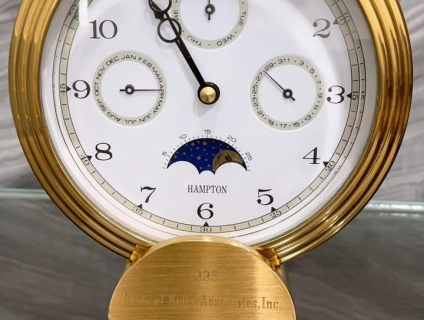 Để bàn 5 kim trăng sao tuyệt đẹp