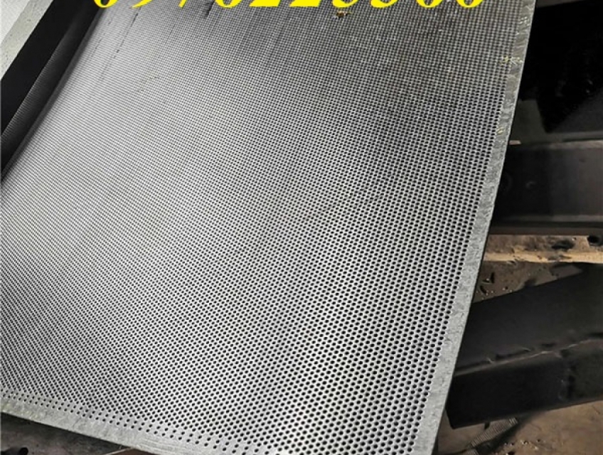 Cung cấp tôn đột lỗ dày 0.3ly, 0.4ly, 0.5ly, 0.7ly giá rẻ