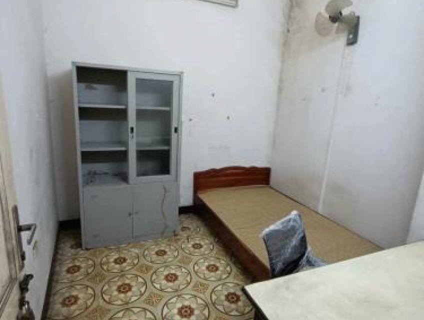 Cho thuê phòng trọ tầng 3, chỉ 1,8tr/tháng, ngõ 269 phố Thanh Nhàn,