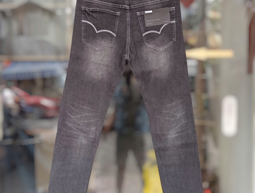 Defoxx jean ống suông