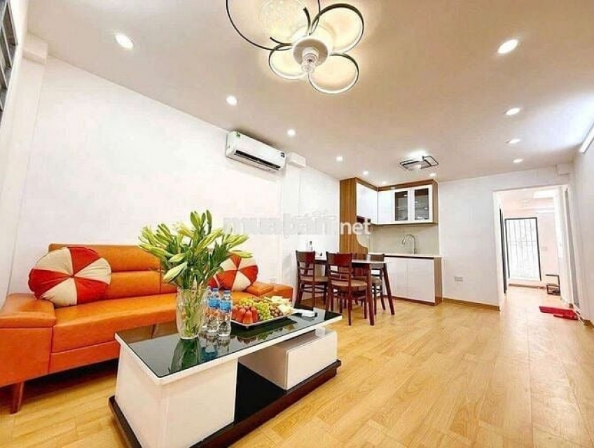 CHO THUÊ Căn hộ khép kín 3 ngủ,2 WC Tập thể Bách Khoa,nhà đẹp, đầy đủ